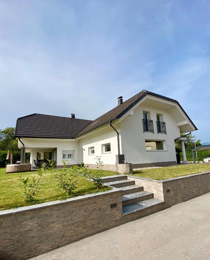 Villa Hisa Helena Kranj Exterior foto